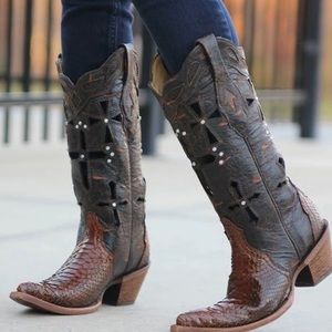 Corral Vintage Python Cowgirl Boots Size 8.5